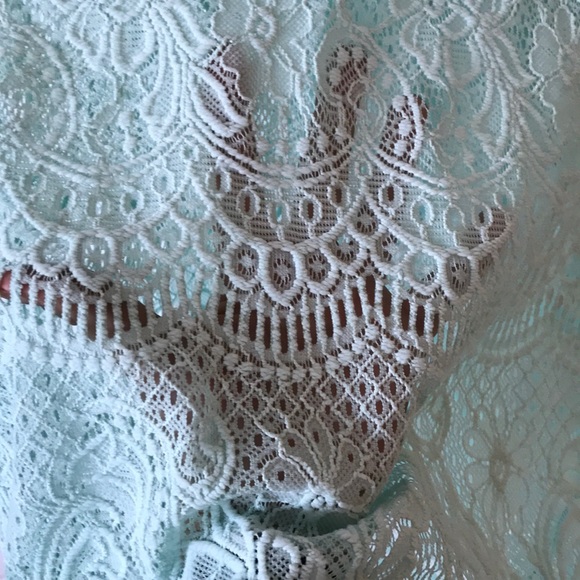 Maurices Lace Top - Size Medium - Picture 3 of 5